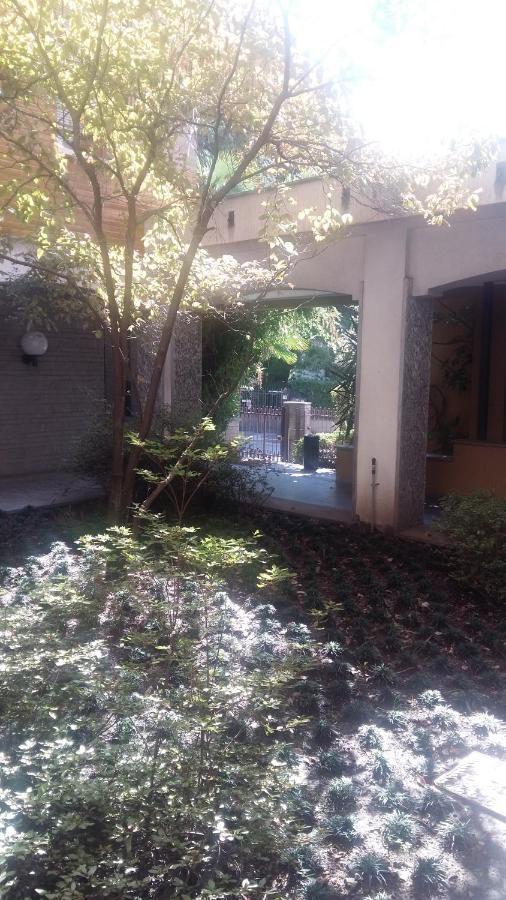 La Martino B&B Varese Luaran gambar